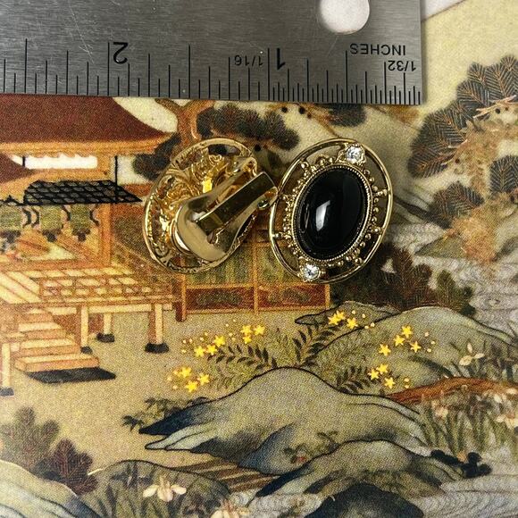 Vintage 90s Gold and Black Cabochon Clip Earrings - Picture 3 of 6